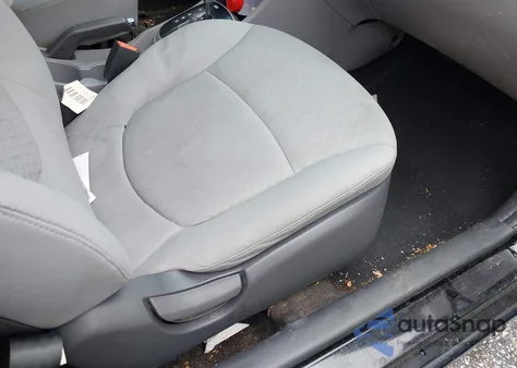 2014 Hyundai Accent Se z USA, uszkodzony, nr VIN KMHCU5AE0EU148315